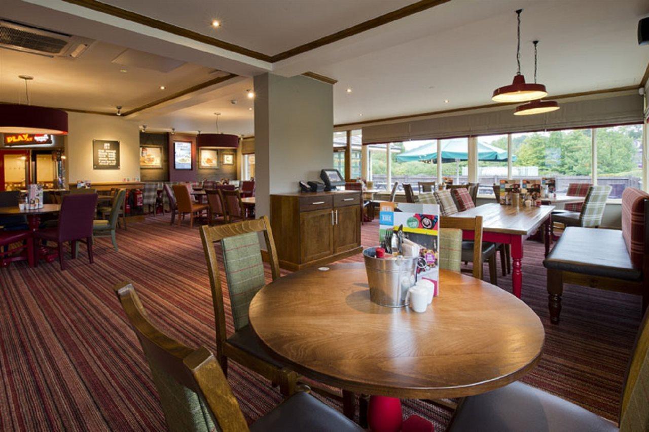 Premier Inn Sheffield/Barnsley Exterior foto