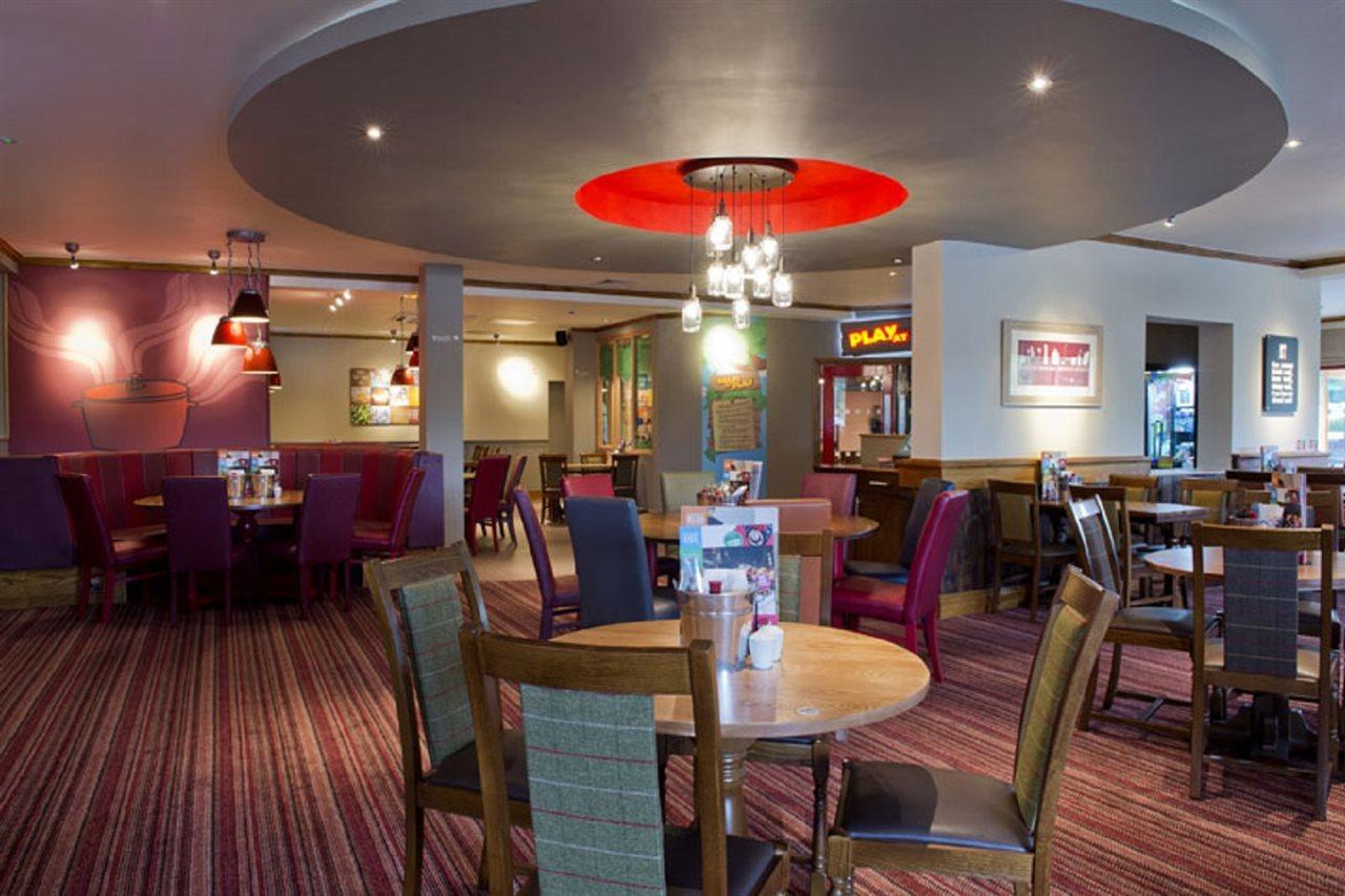 Premier Inn Sheffield/Barnsley Exterior foto