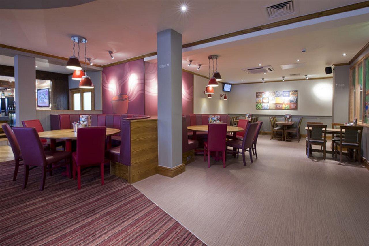 Premier Inn Sheffield/Barnsley Exterior foto
