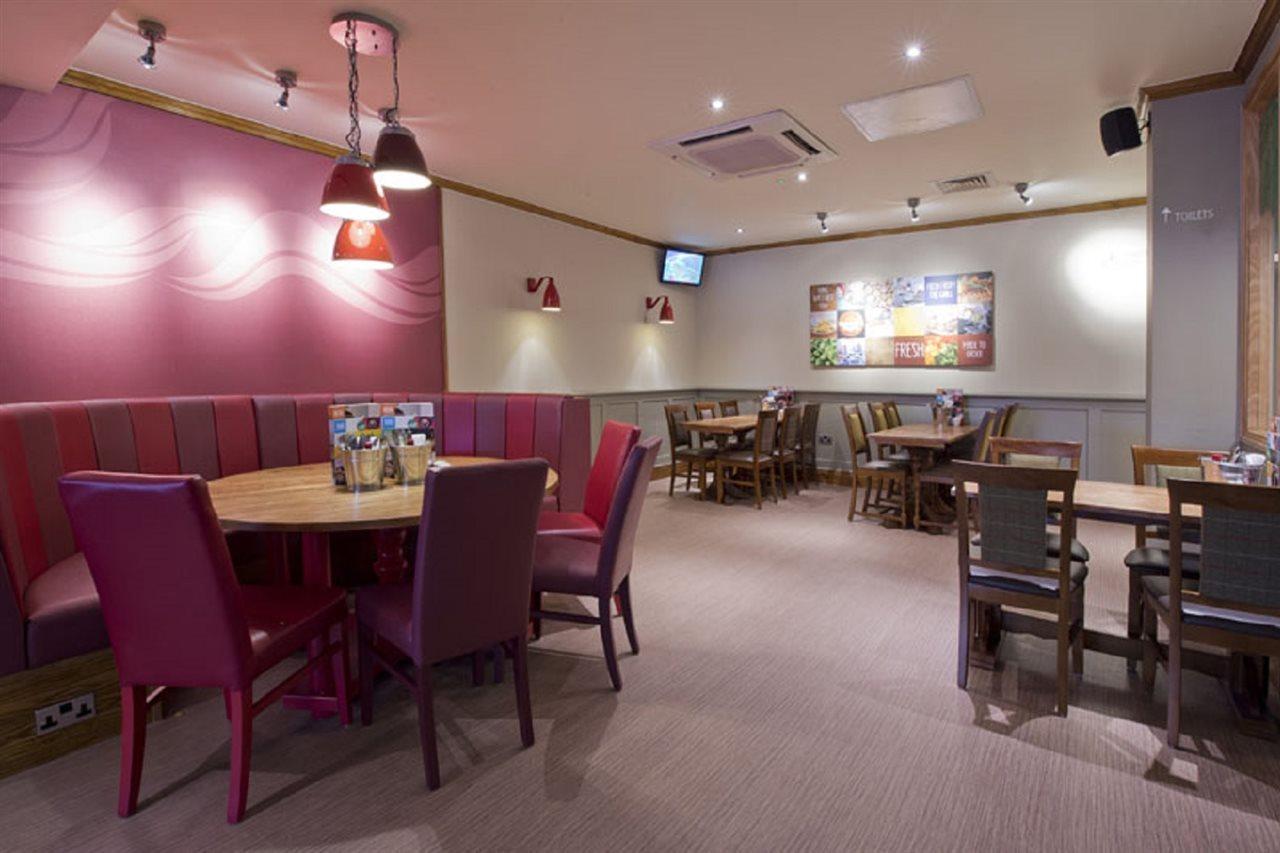 Premier Inn Sheffield/Barnsley Exterior foto