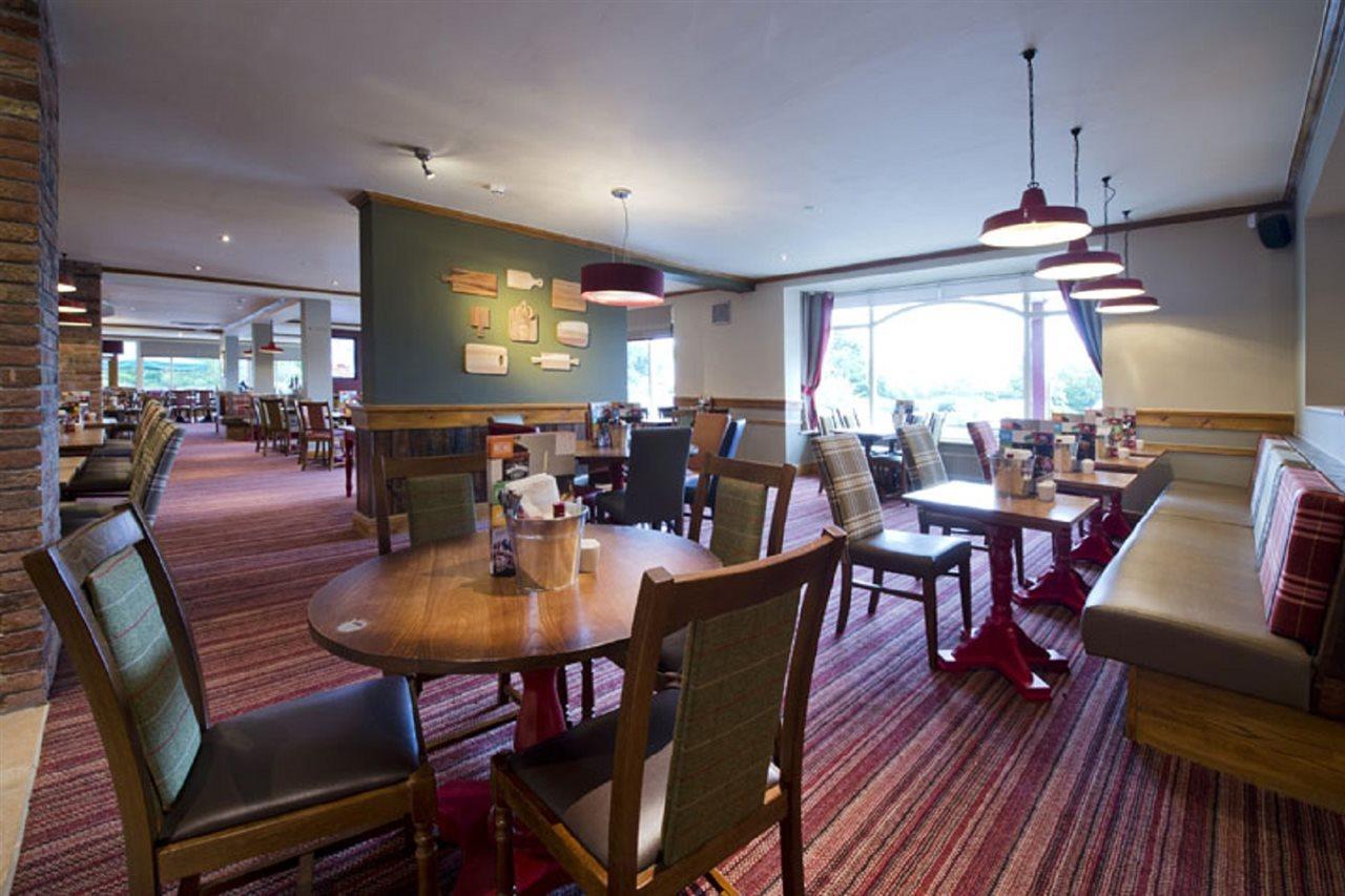 Premier Inn Sheffield/Barnsley Exterior foto