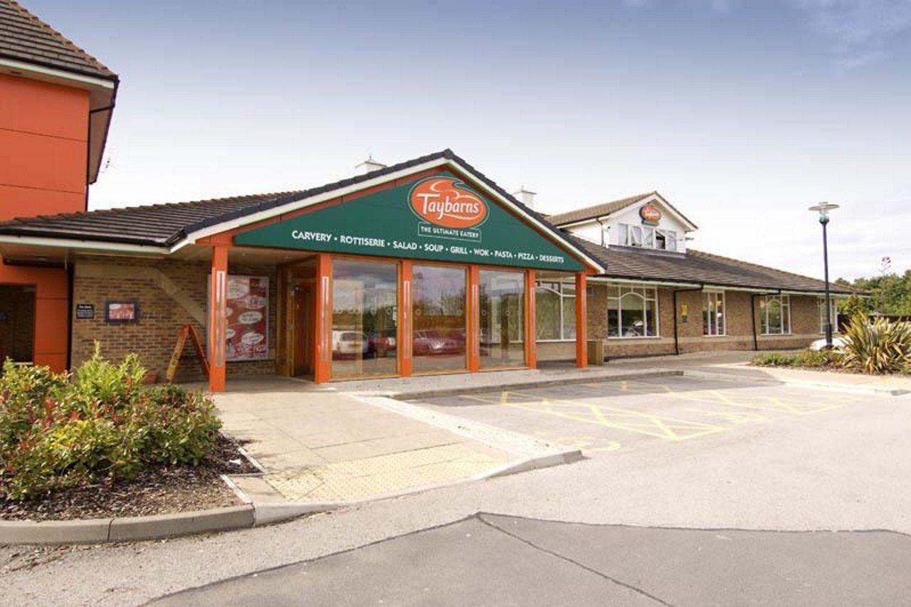 Premier Inn Sheffield/Barnsley Exterior foto